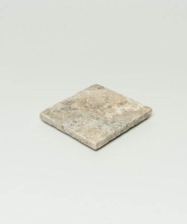 Seifenablage aus Travertinstein